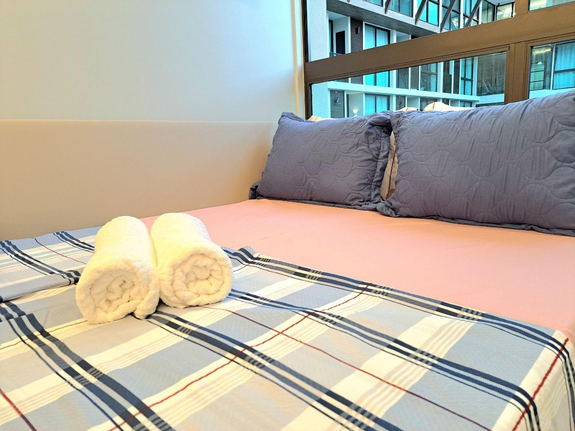 Flat No Centro De -sunny Hall120 *